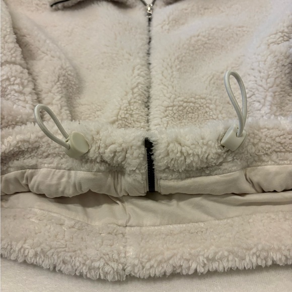 Lululemon Athletica Drawstring Waist Sherpa Jacket - Picture 16 of 16